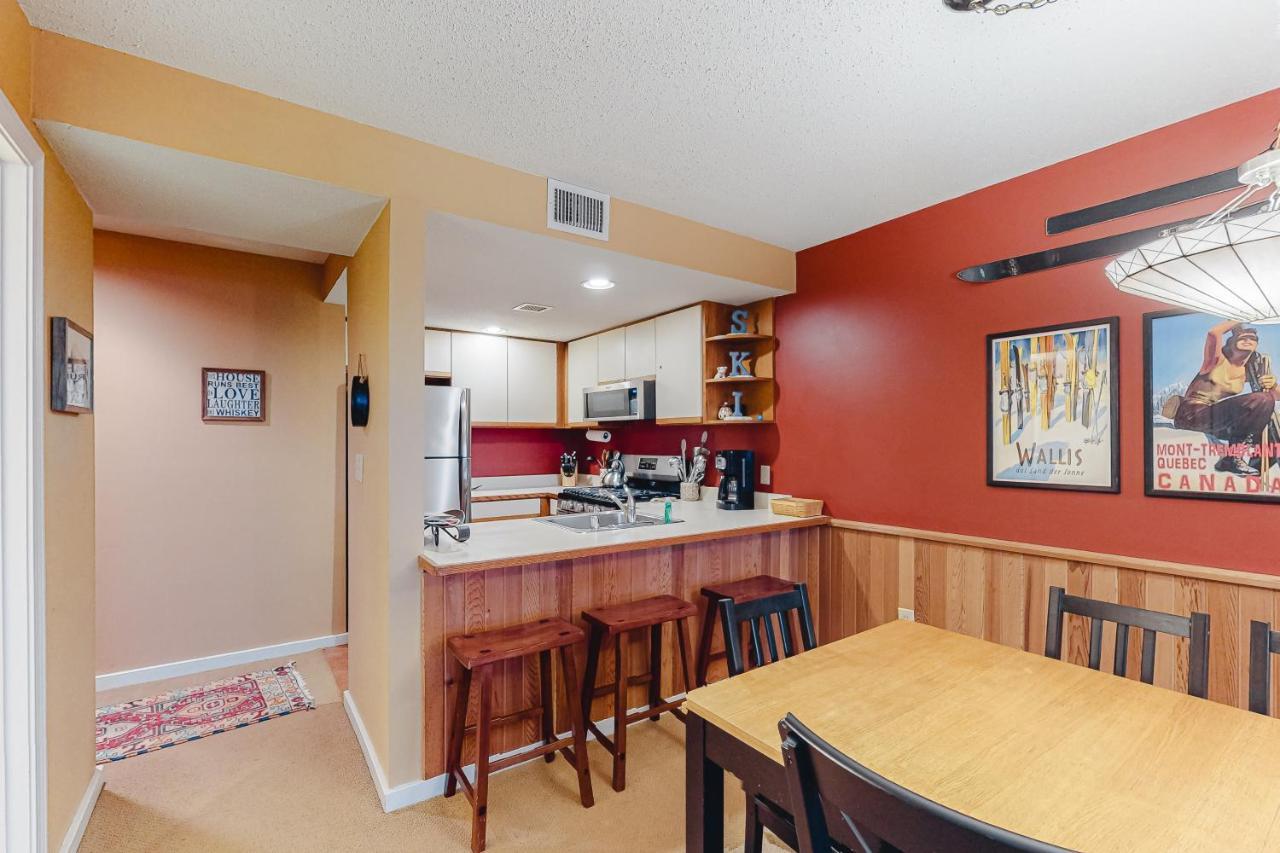Winter Escape Apartment Ludlow Exterior photo
